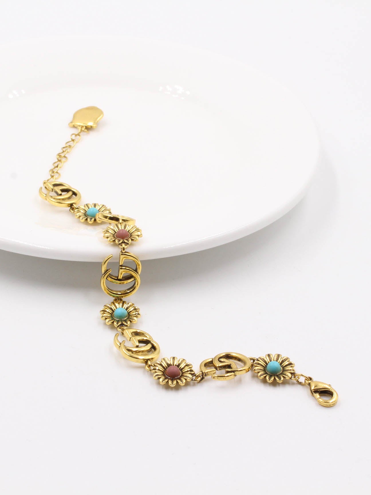 اسوارة قوتشي احجار ملونة اسواره gucci