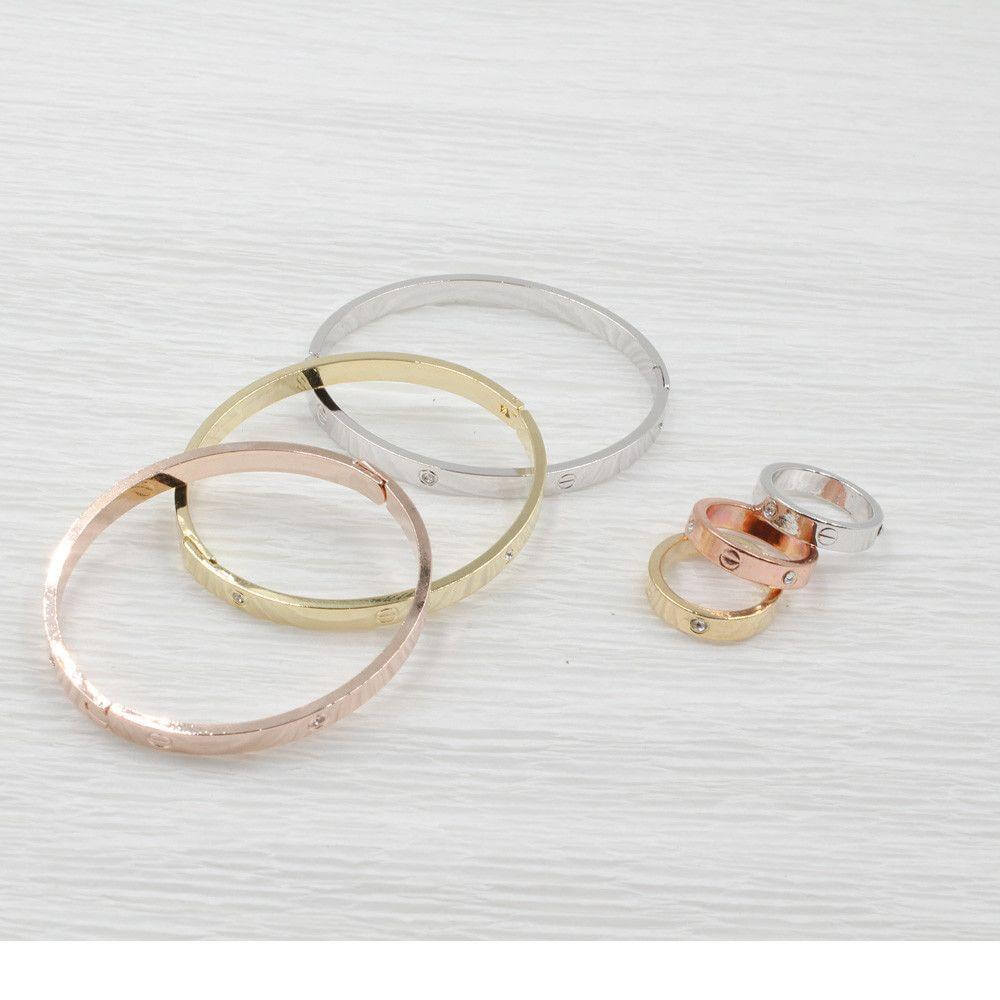 اسواره كارتير مع خاتم اسواره متوفر 2 لون