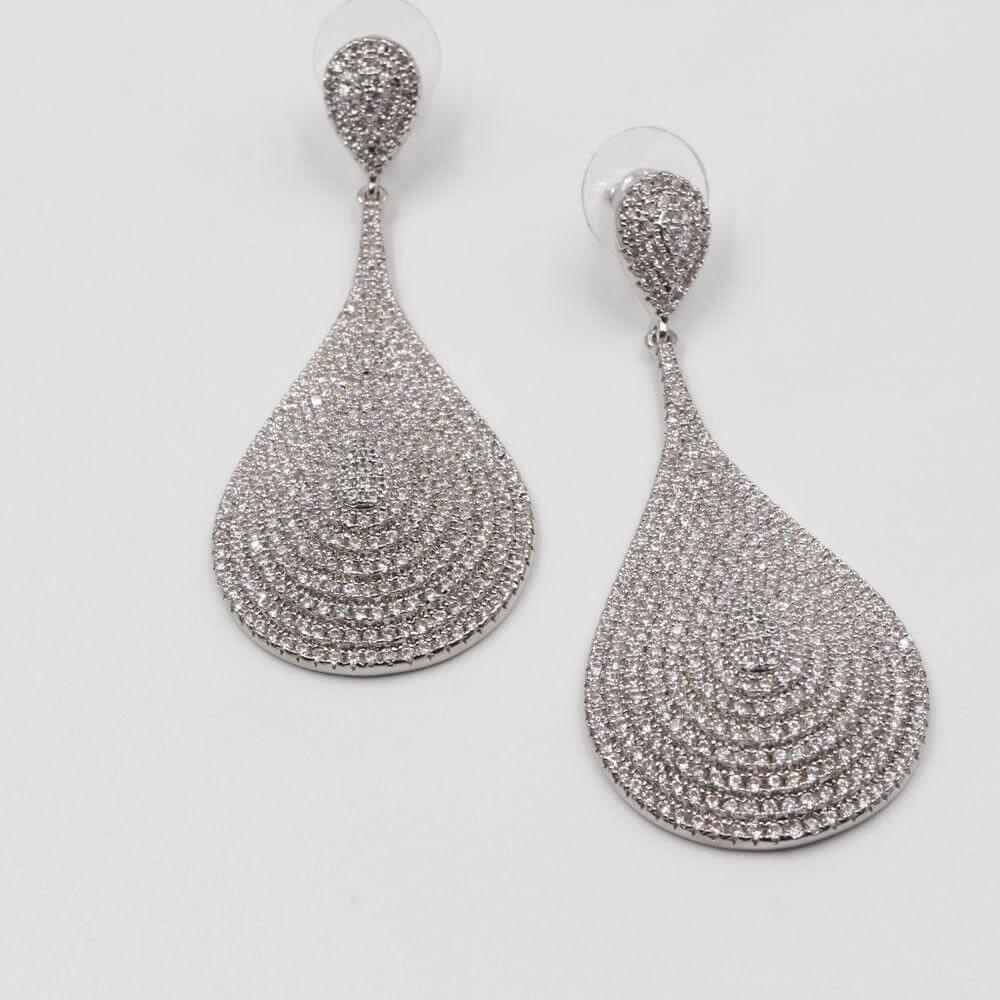 حلق زركون بيق تير دمعه حلق متوفر 2 لون فضي