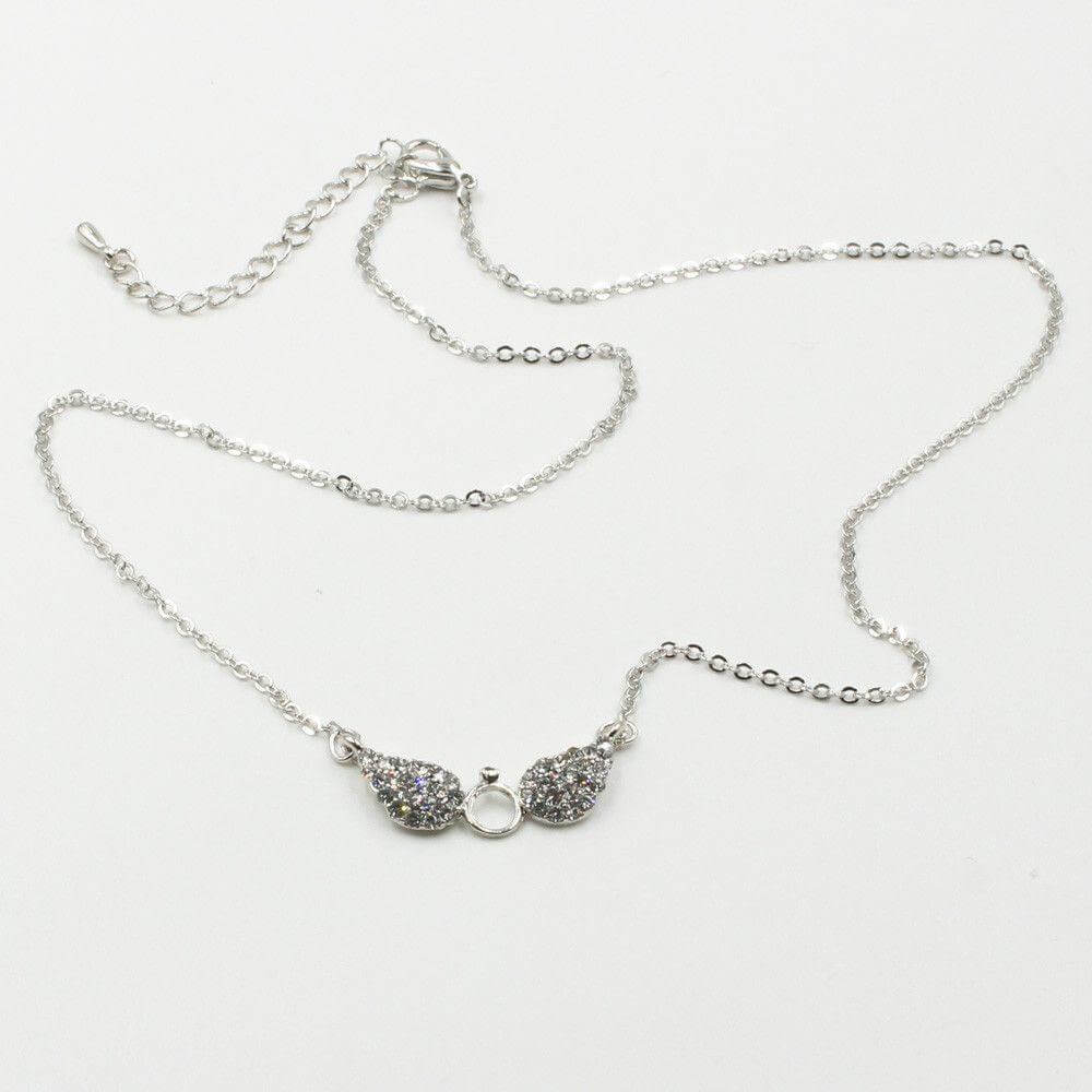 سلسال جناح كريستال وسط سلسال متوفر 2 لون فضي