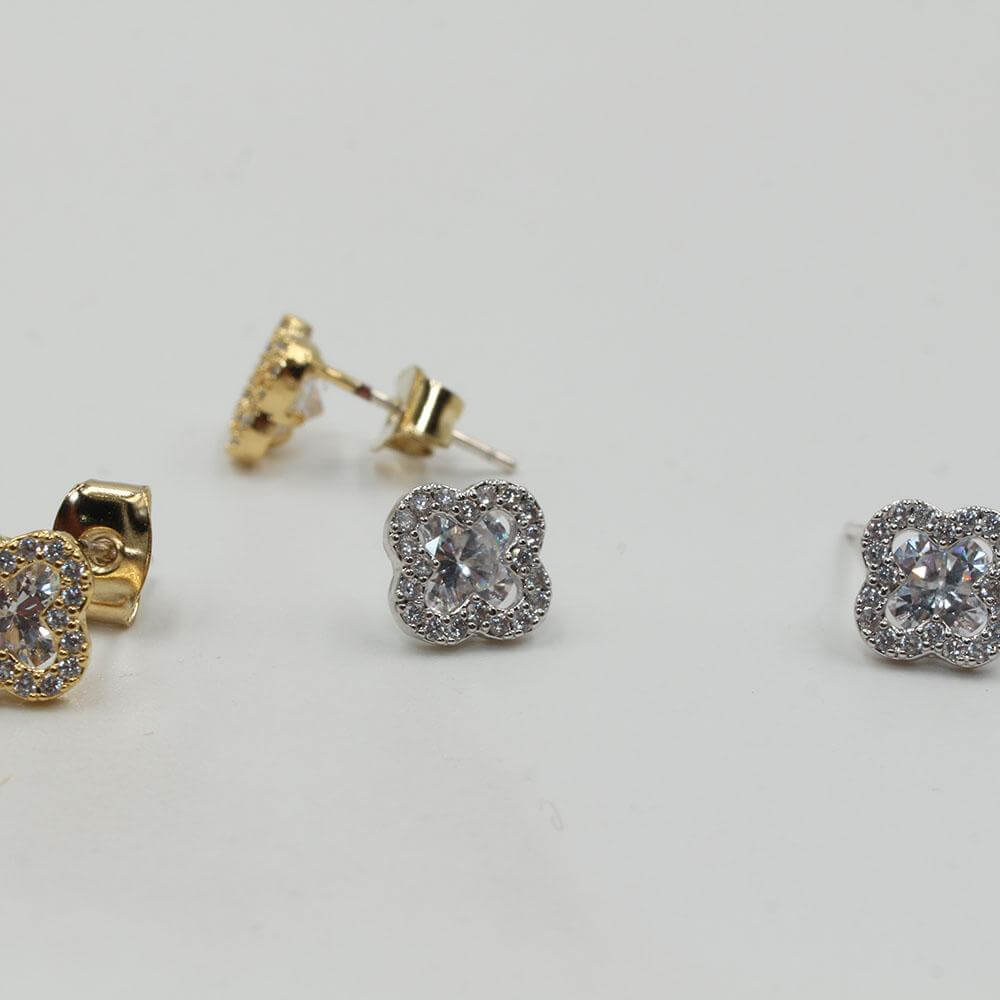 حلق فان كليف ورده صغير حلق متوفر 2 لون