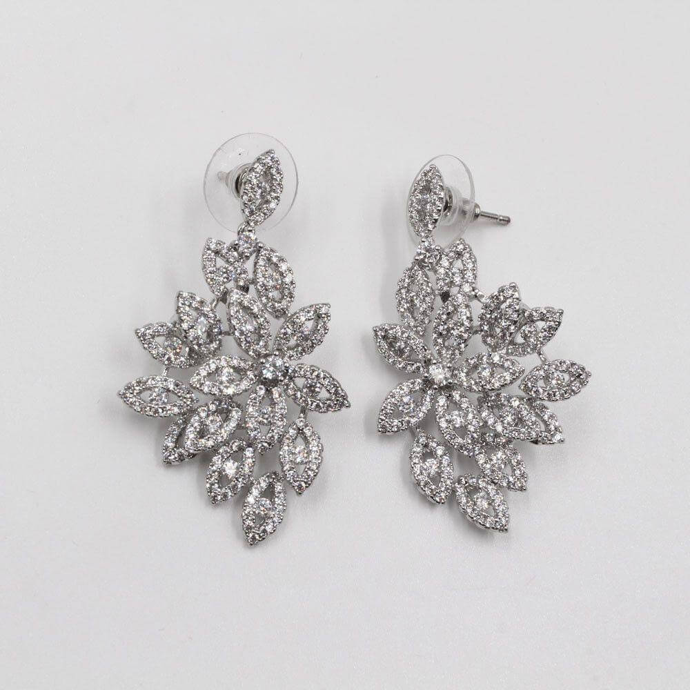 حلق زركون ميد سكوير حلق متوفر 1 لون