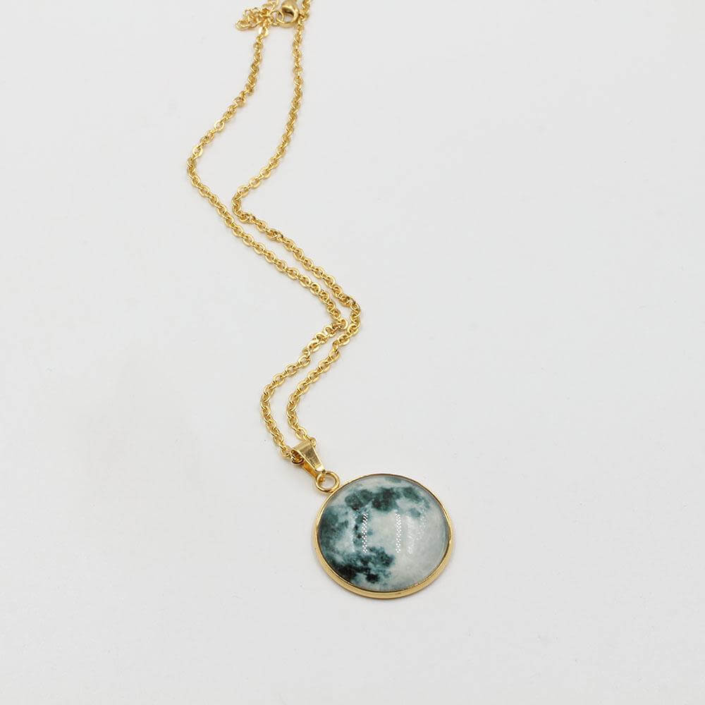 سلسال القمر المضيء كبير سلسال متوفر 2 لون ذهبي