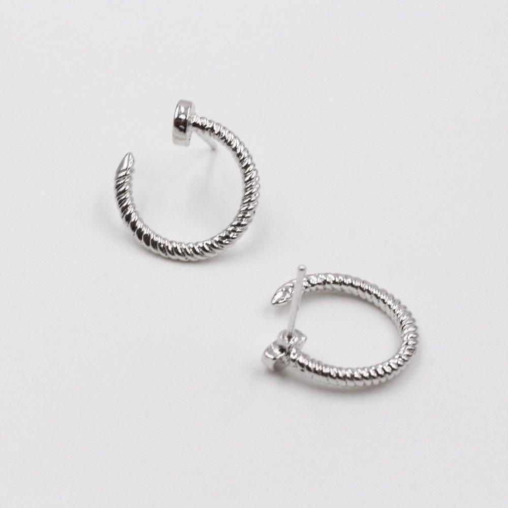 حلق كارتير مسمار مدور حلق CARTIER