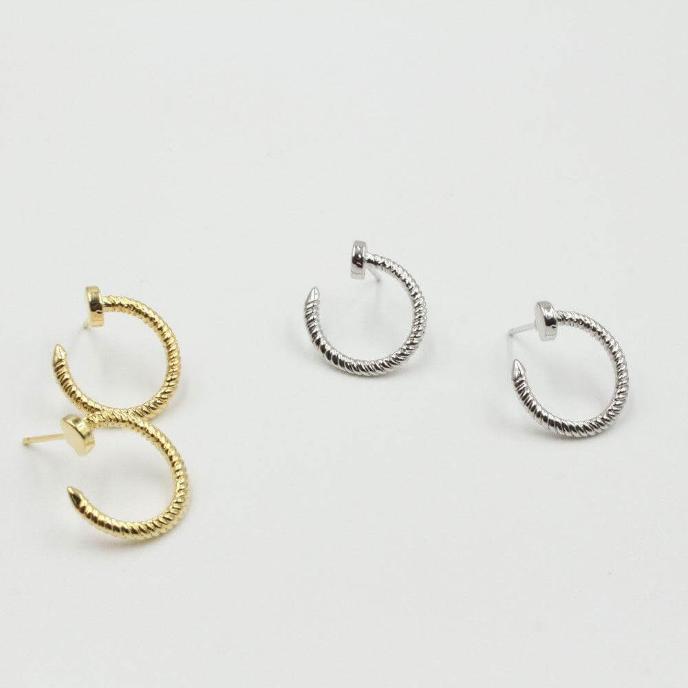حلق كارتير مسمار مدور حلق CARTIER