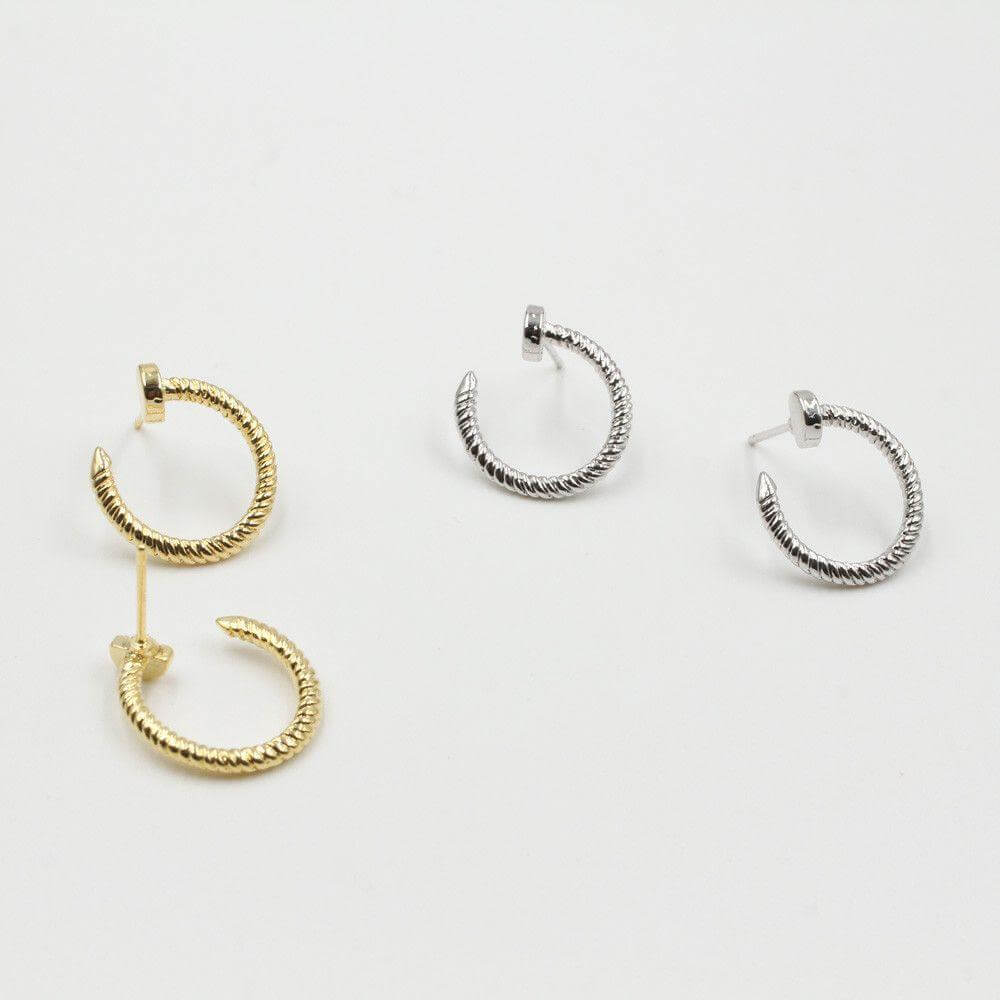 حلق كارتير مسمار مدور حلق CARTIER