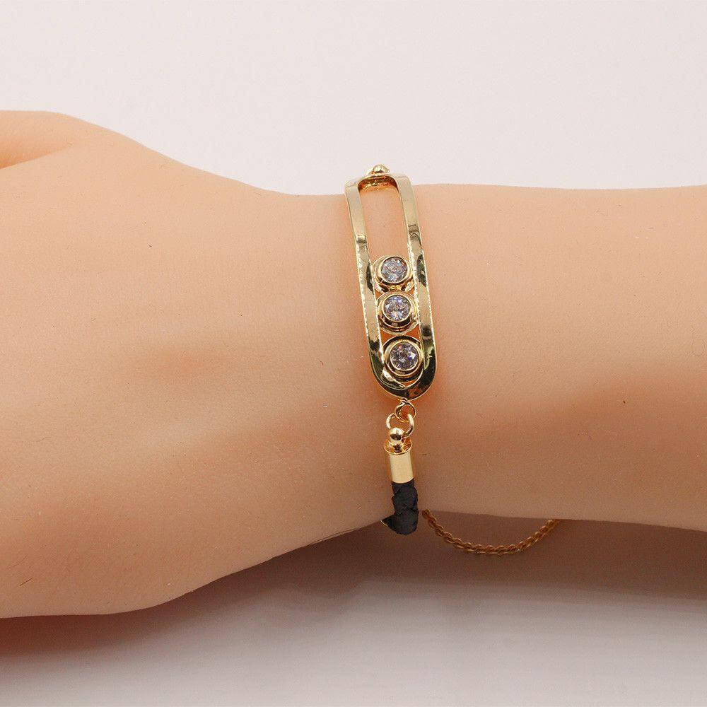 اسواره ميسيكا ليذر اند كلوز messika