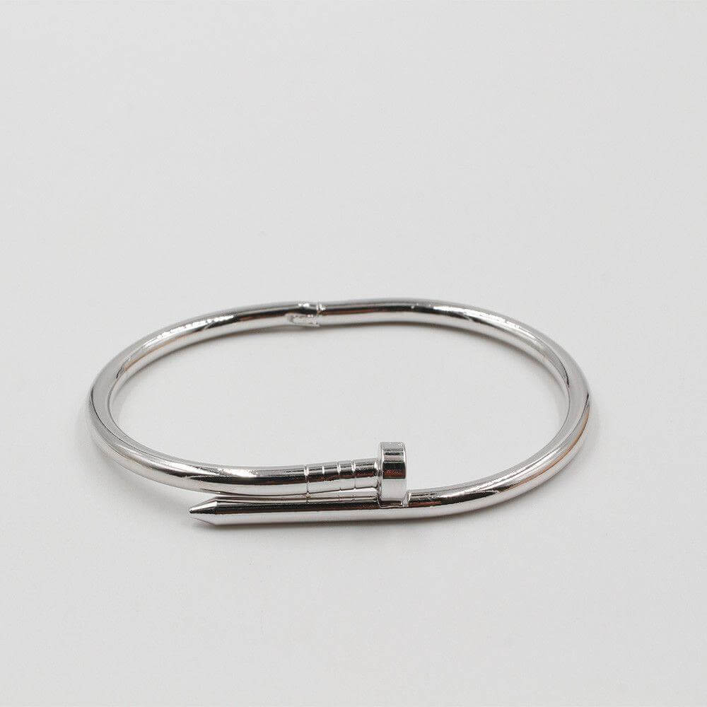 اسواره كارتير مسمار مقاس صغير اسواره متوفر 2 لون فضي