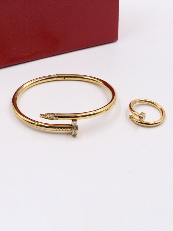 اساور كارتير المسمار زركون لوقو اسواره CARTIER