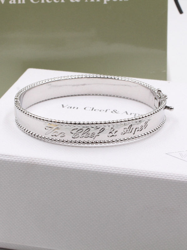 اساور فان كليف اند اربلز لوقو اسواره van cleef فضي