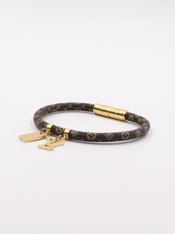 أسوارة لويس فيتون بني لذر اسواره louis vuitton