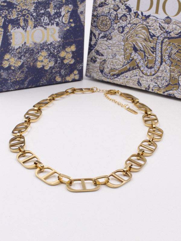 سلسال ديور عقد كبير سلسال dior