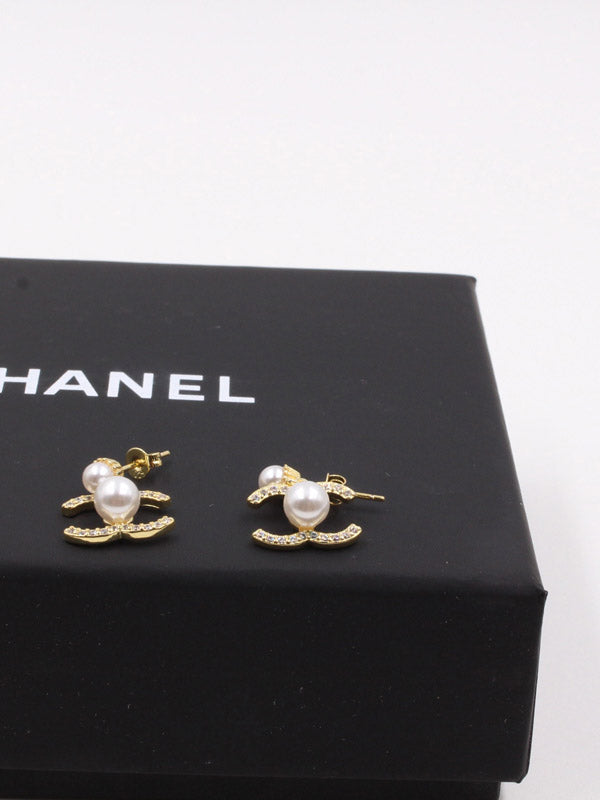 حلق شانيل صغير قولد زركون حلق chanel