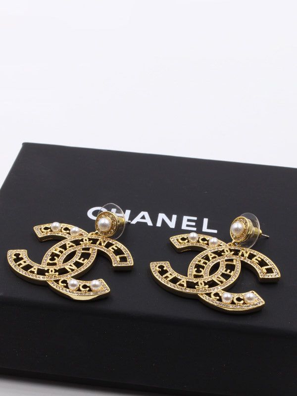 حلق شانيل كبير لولو وكريستال ذهبي حلق chanel ذهبي