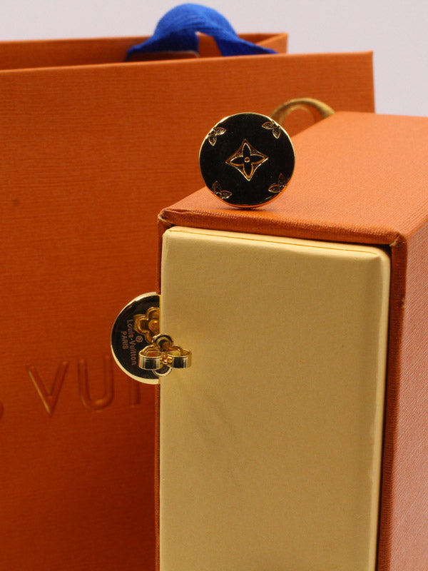 حلق لويس فيتون زركون لوقو ستامب حلق louis vuitton