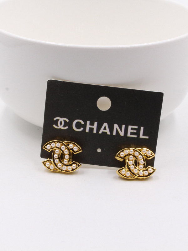 حلق شانيل لولو ذهبي ناعم حلق chanel ذهبي