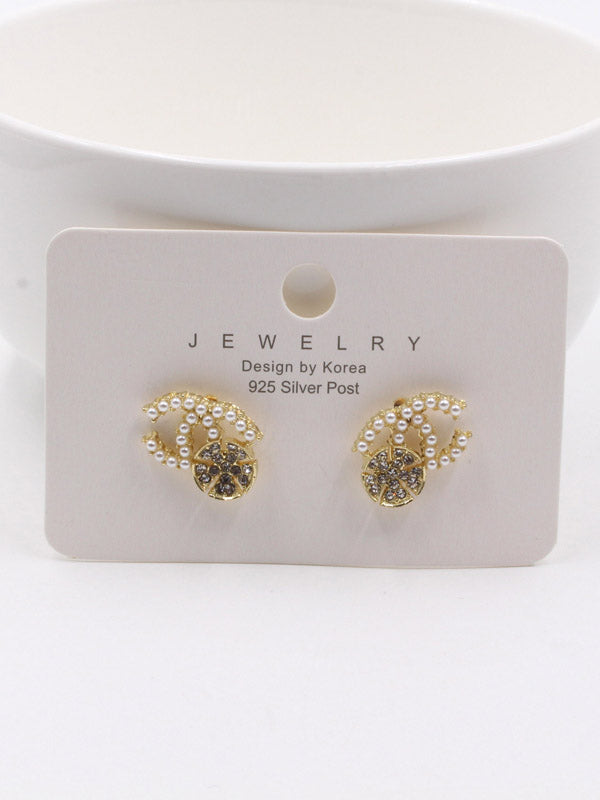 حلق شانيل بيرل ذهبي ناعم حلق chanel