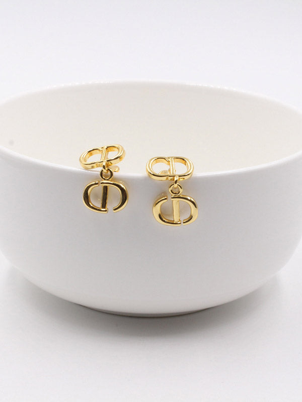حلق ديور CD1 حلق dior ذهبي
