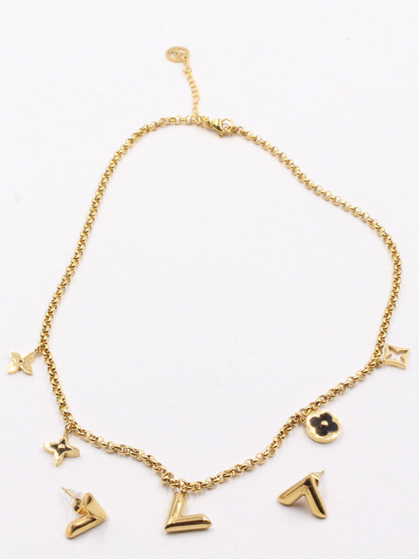 طقم لويس فيتون V ناعم اطقم louis vuitton