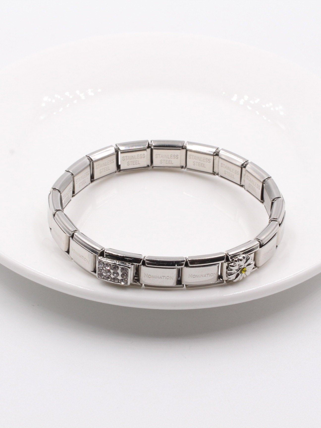 اسواره نومنيشن فلاور ستونز اسواره nomination