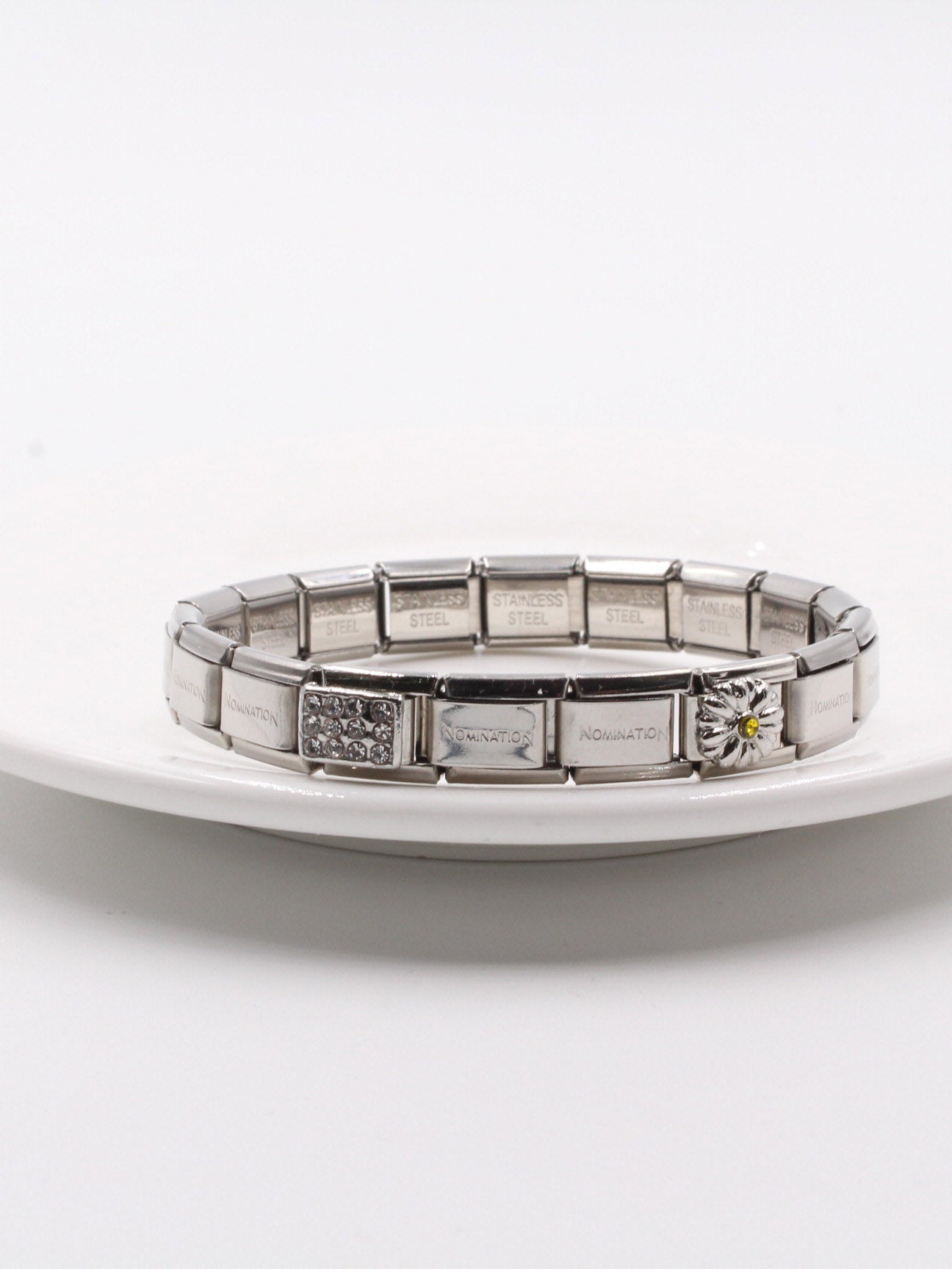 اسواره نومنيشن فلاور ستونز اسواره nomination