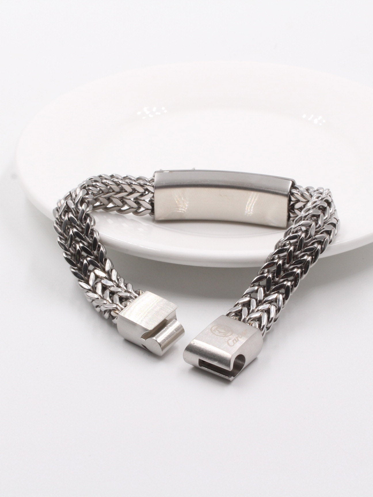 اساوِر كارتير سلفر ميتال رجالي اسواره CARTIER