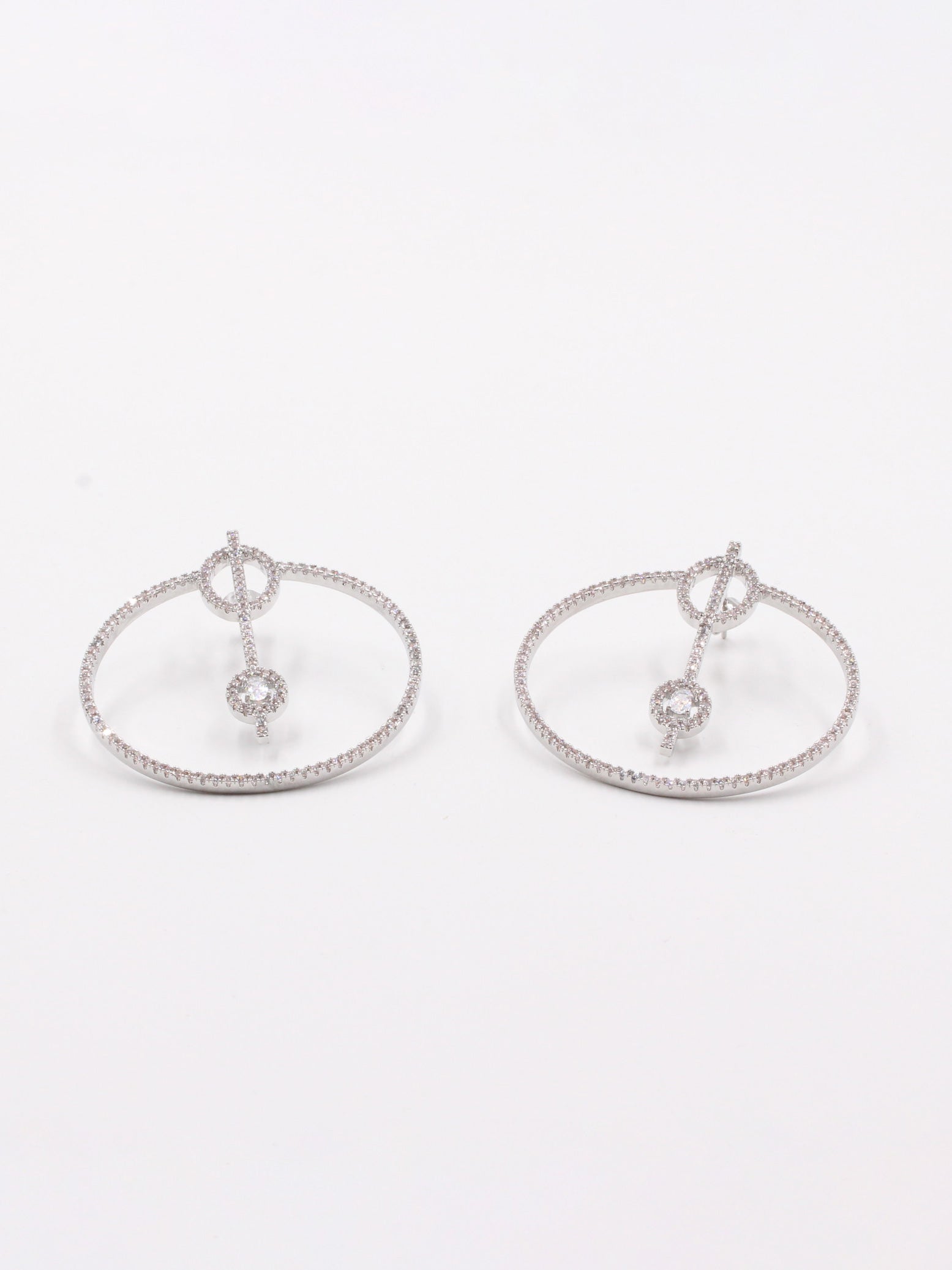 حلق ميسيكا مدور زركون كبير حلق messika