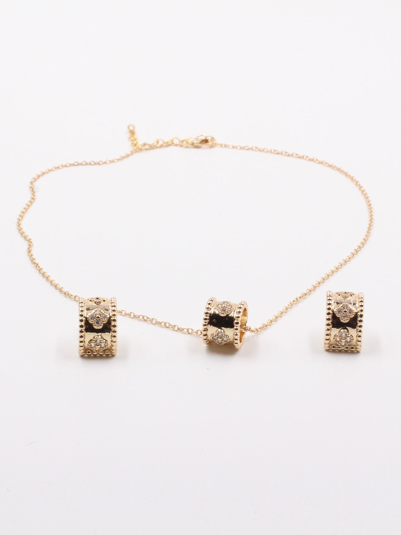 طقم فان كليف زركون ناعم اطقم van cleef ذهبي