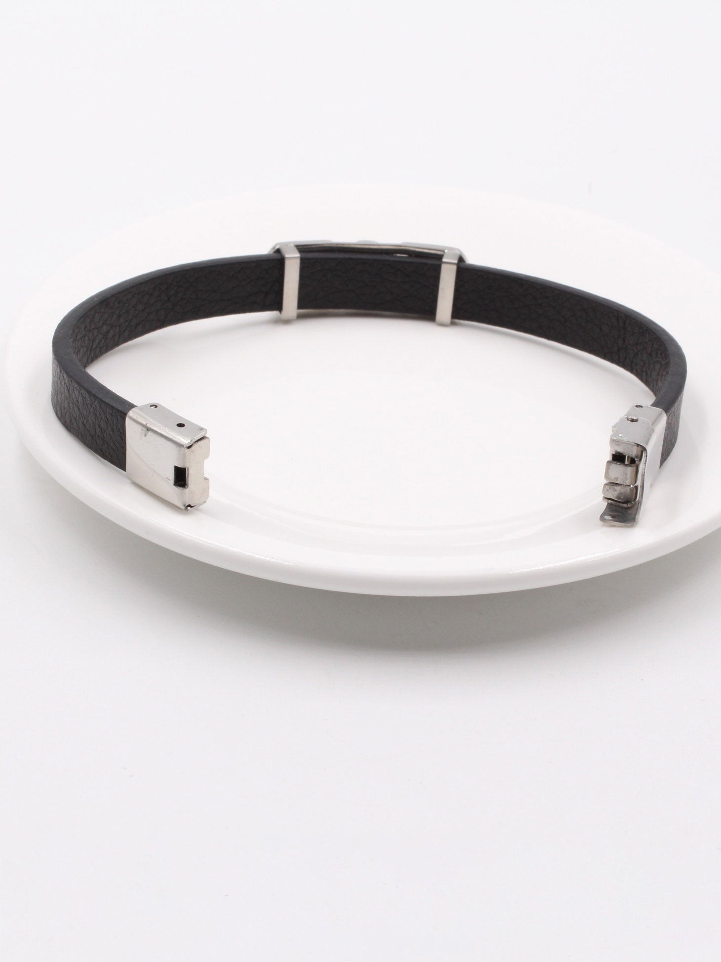 اساوِر كارتير سلفر ميتال ليذر رجالي اسواره CARTIER