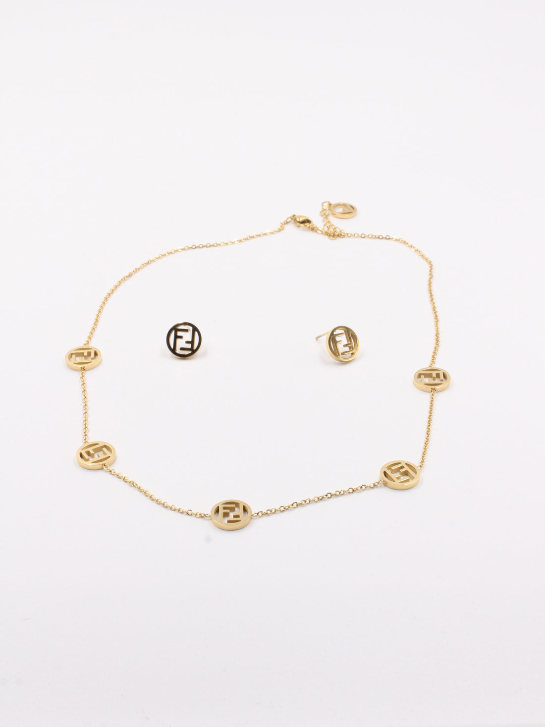 طقم فندي عقد ناعم اطقم fendi