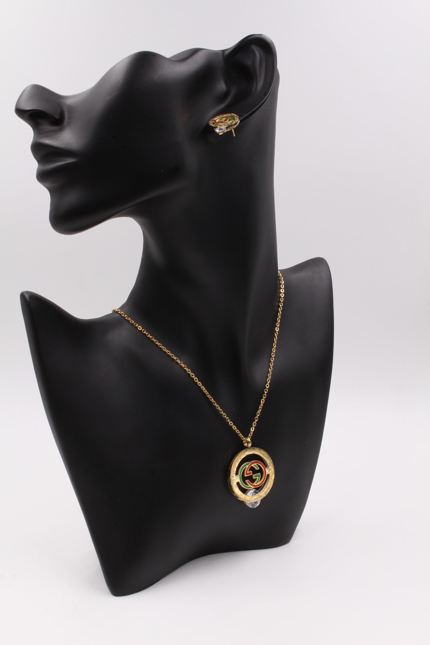 طقم قوتشي مدور ناعم اطقم gucci
