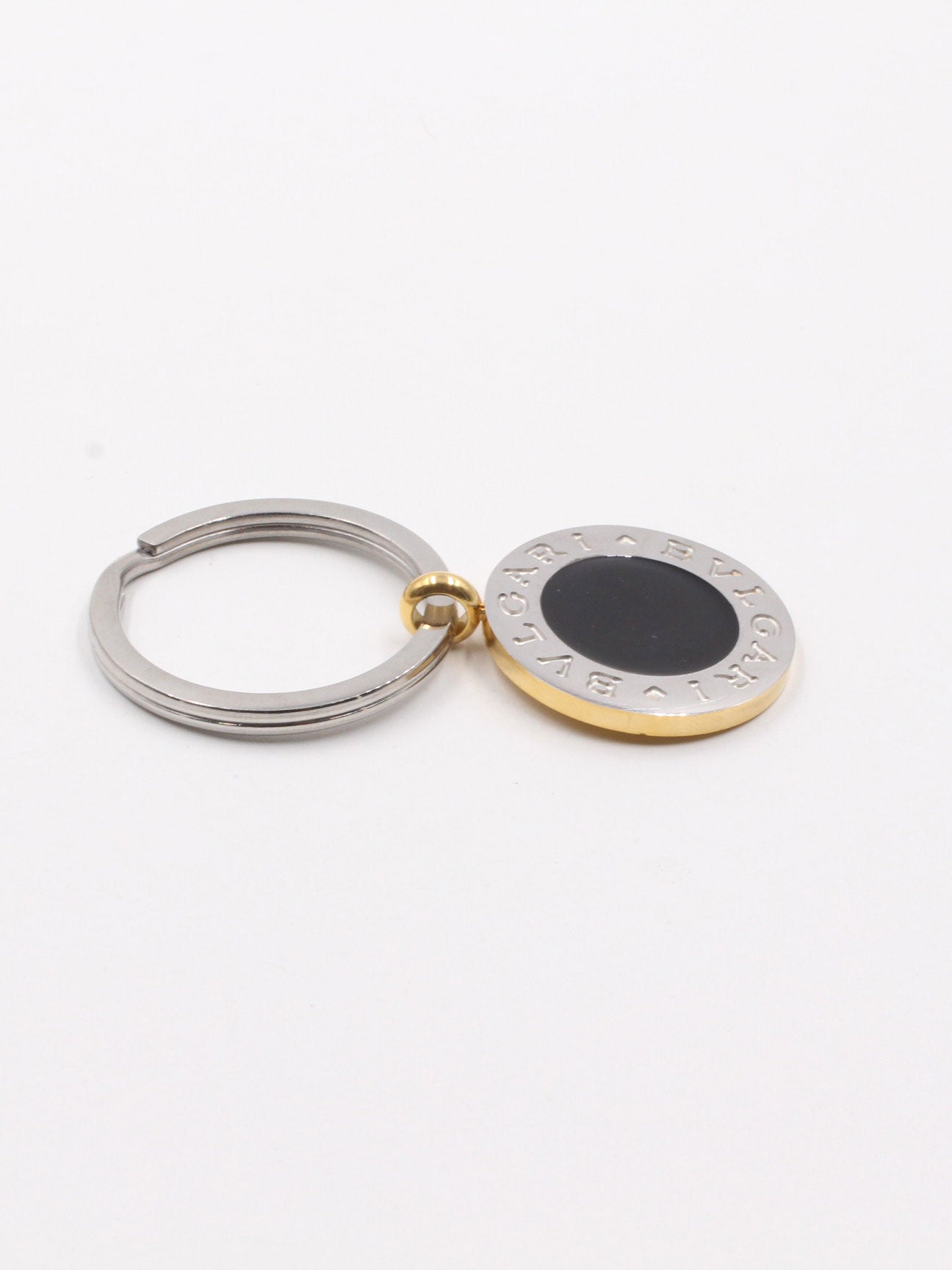 ميدالية بولغاري ميدالية bvlgari