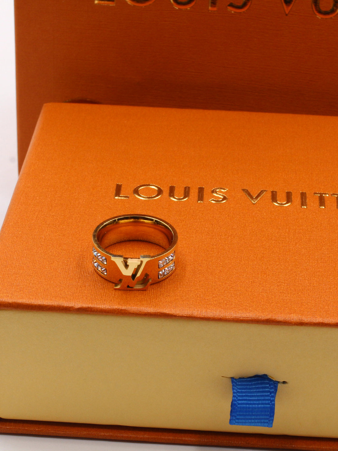 خاتم لويس فيتون كيوبك لوقو خواتم louis vuitton ذهبي 6