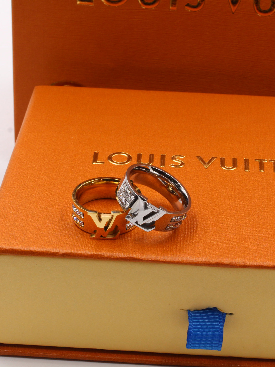 خاتم لويس فيتون كيوبك لوقو خواتم louis vuitton