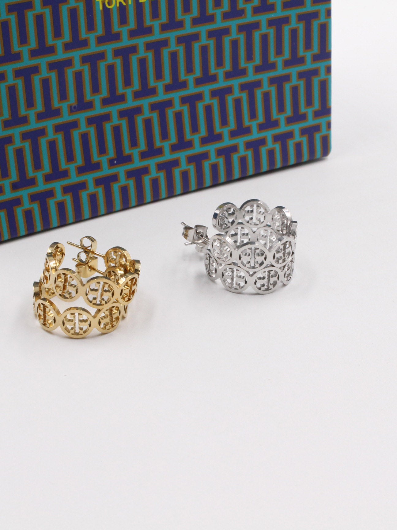 حلق توري بورش كيرف ميتال حلق tory burch