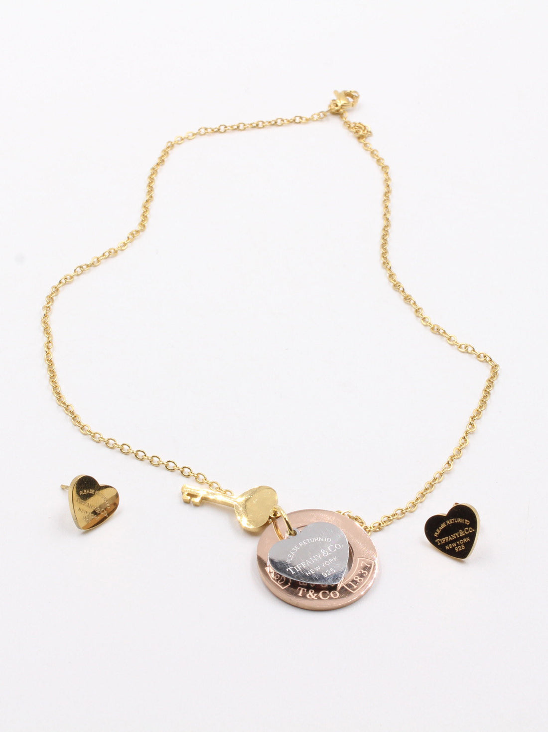 طقم توس ملتي بنتدنس لوقو اطقم دبدوب ذهبي