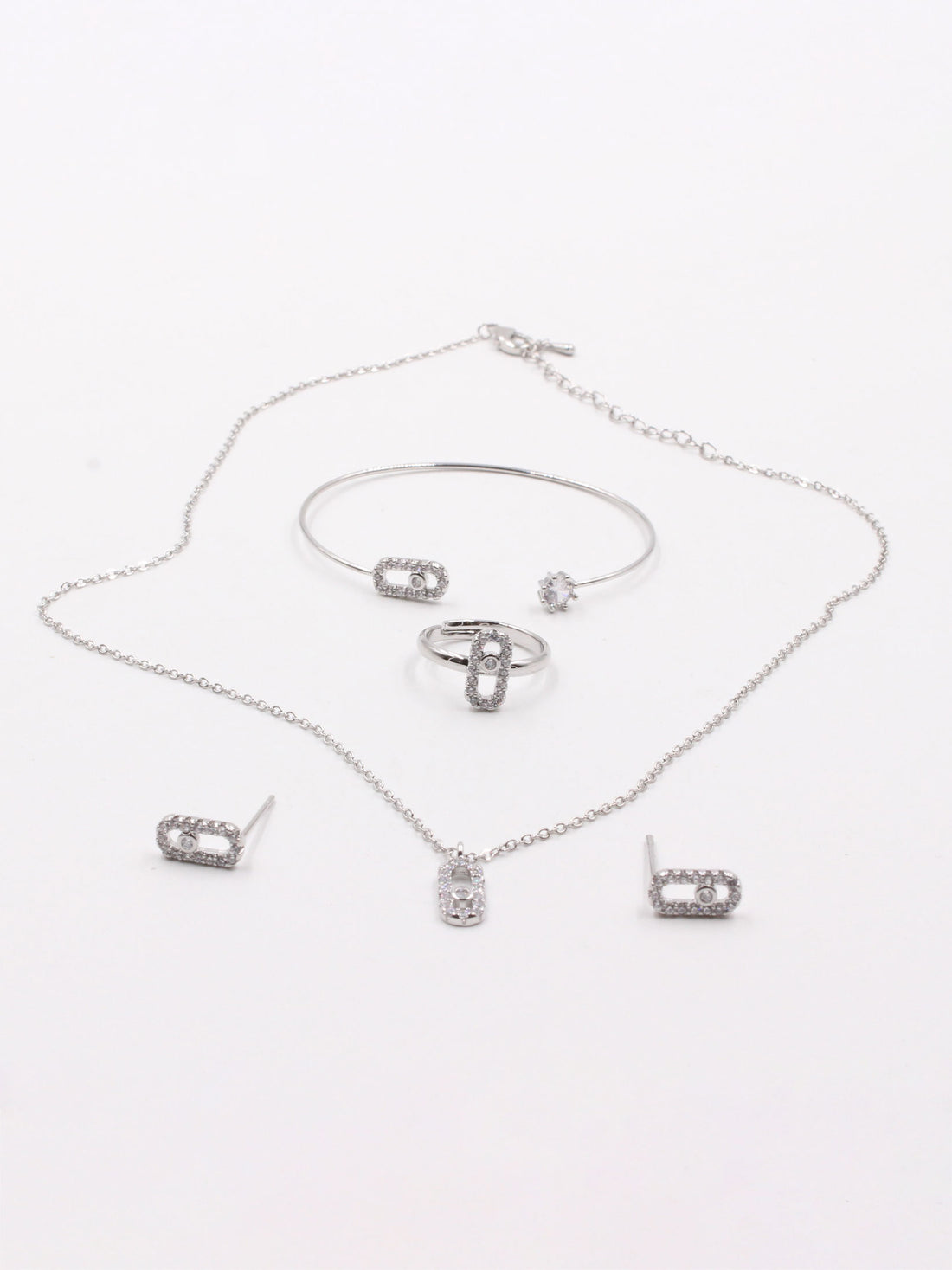 طقم ميسيكا اطفال 4 قطع اطقم messika فضي