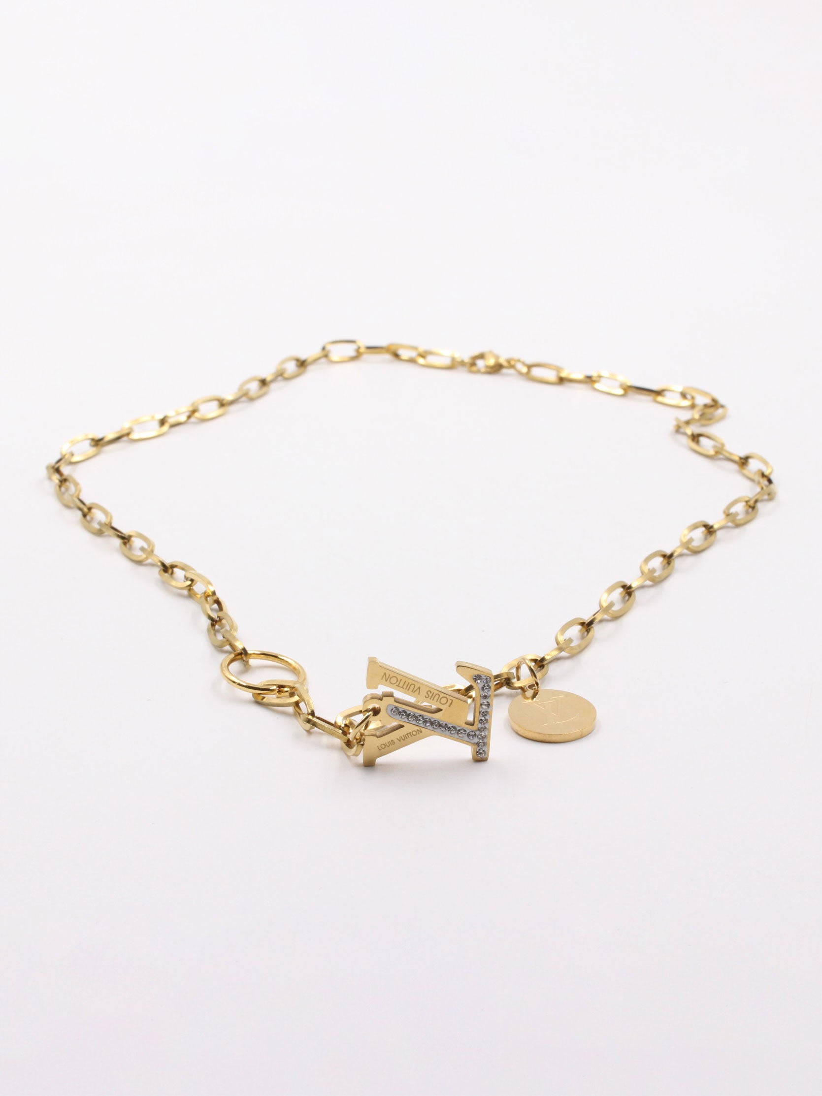 سلسال لويس فيتون جنزير لوقو سلسال louis vuitton