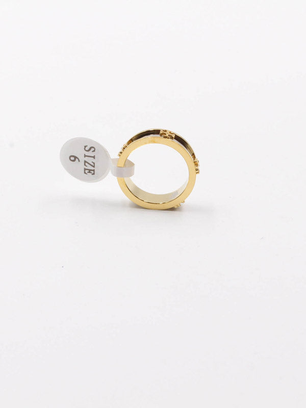 خاتم توري بورش ذهبي بالشعار خواتم tory burch ذهبي 8