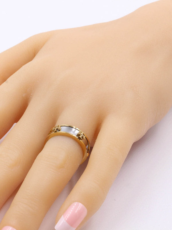 خاتم توري بورش ذهبي بالشعار خواتم tory burch