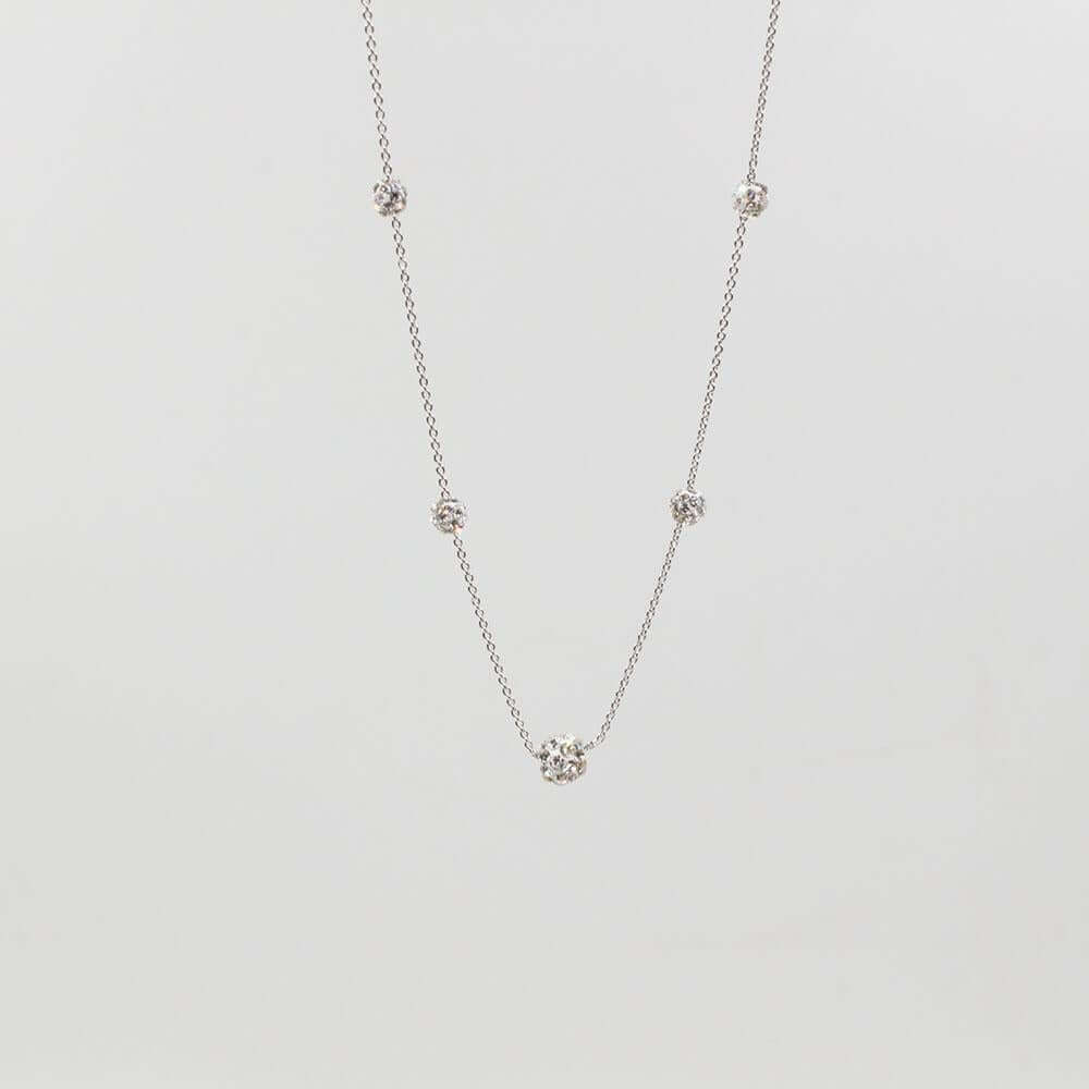 سلسال عقد بولز كريستال سلسال متوفر 2 لون