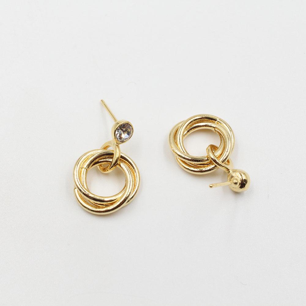 حلق كارتير سيركلز حلق CARTIER