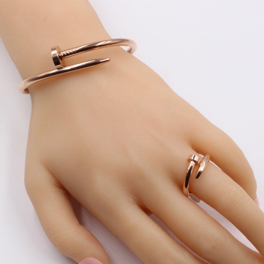 طقم كارتير اسواره وخاتم مسمار اسواره متوفر 4 لون