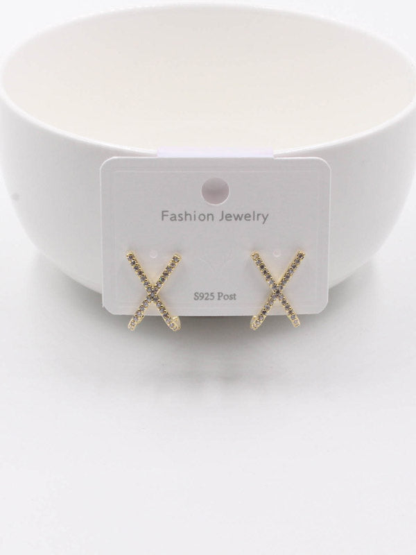 حلق شانيل زركون X حلق chaumet ذهبي