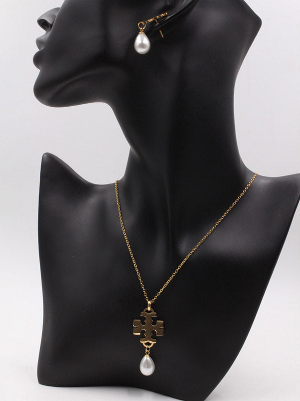 طقم توري بورش لولو بيرل اطقم tory burch