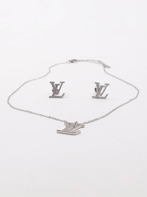 طقم لويس فيتون فضي زركون ناعم اطقم louis vuitton