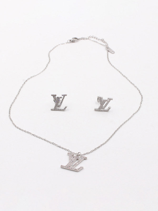 طقم لويس فيتون فضي زركون ناعم اطقم louis vuitton فضي