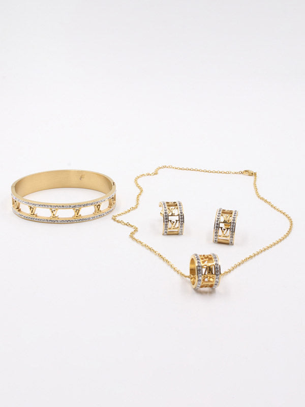 طقم لويس فيتون 3 قطع ذهبي اطقم louis vuitton ذهبي