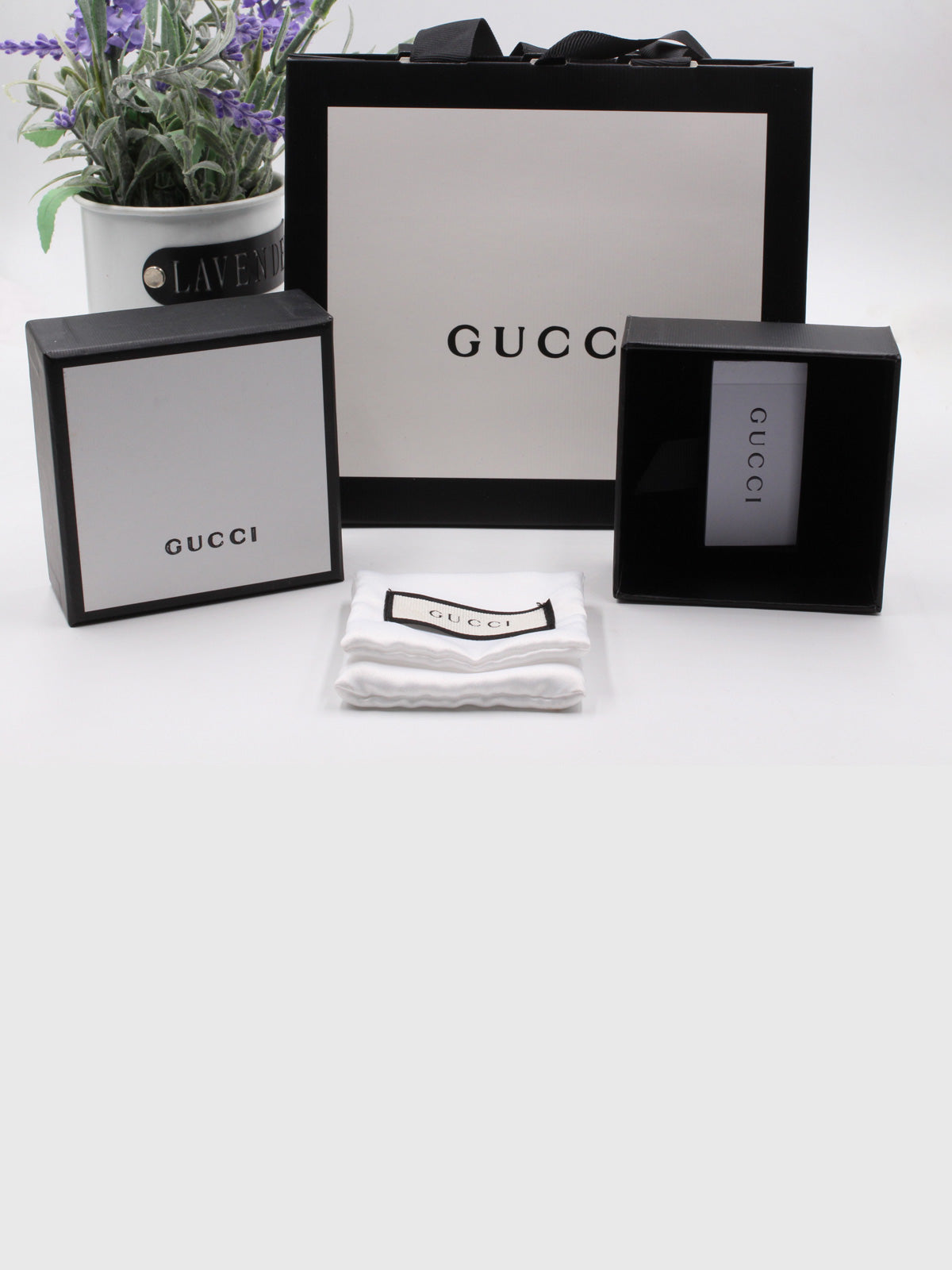 ملحقات قوتشي الاصلية 2 هدايا gucci