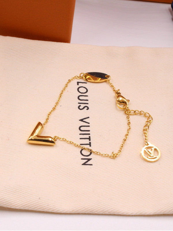 V اسواره لويس فيتون ناعم ذهبي اسواره louis vuitton